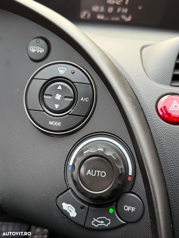 Honda Civic 1.8i-VTEC Sport - 14