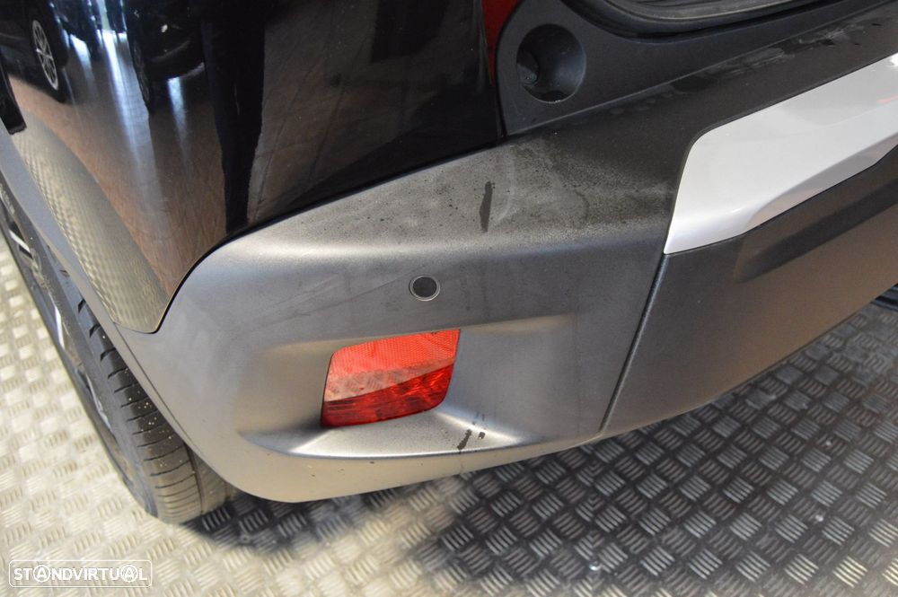 Peugeot 2008 1.5 BlueHDi Allure Pack - 27