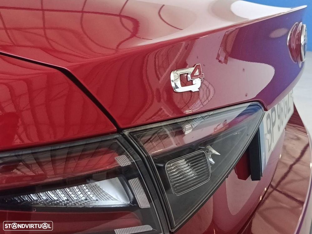 Alfa Romeo Giulia 2.2 D Veloce AT8 AWD - 26