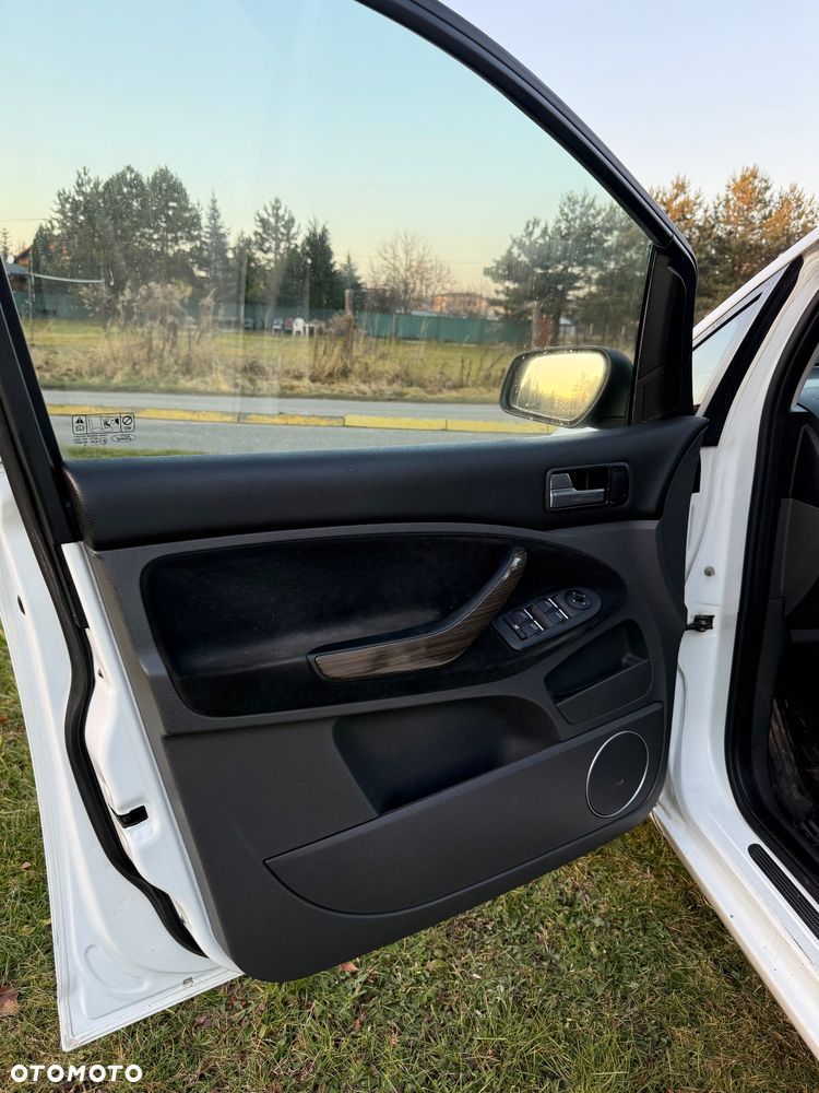 Ford C-MAX 1.6 TDCi Ghia - 27