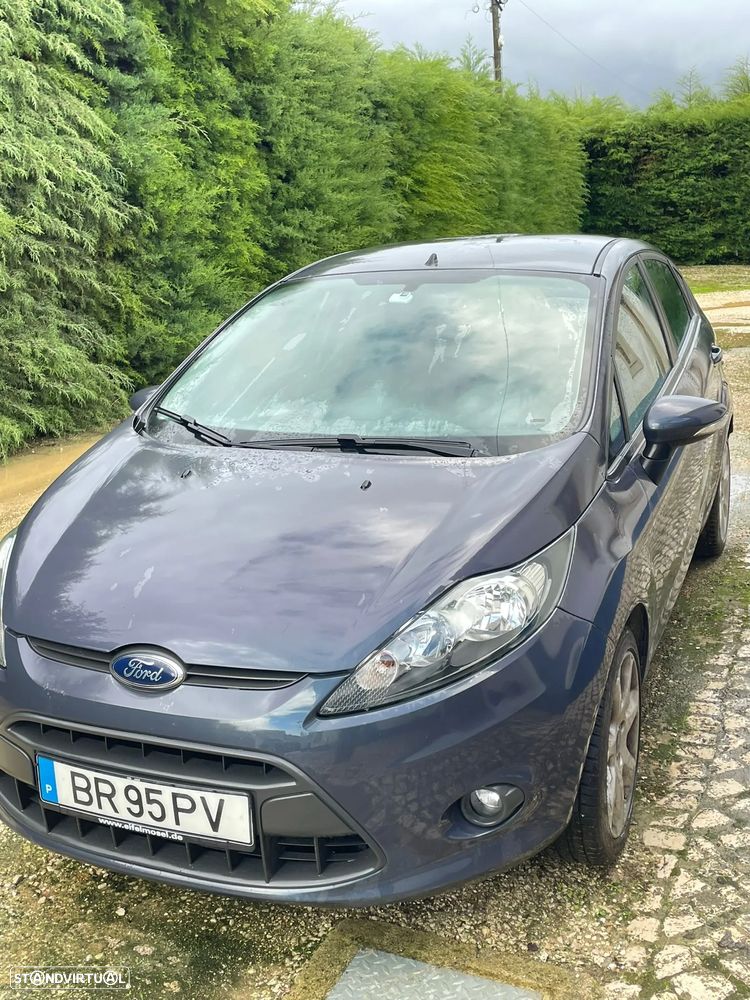 Ford Fiesta - 2