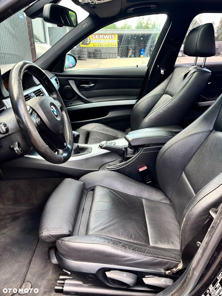 BMW Seria 3 320i - 23
