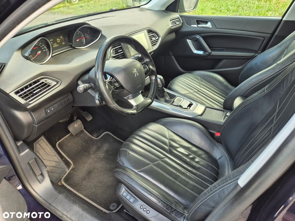 Peugeot 308 BlueHDi 150 EAT6 Stop & Start Allure - 8
