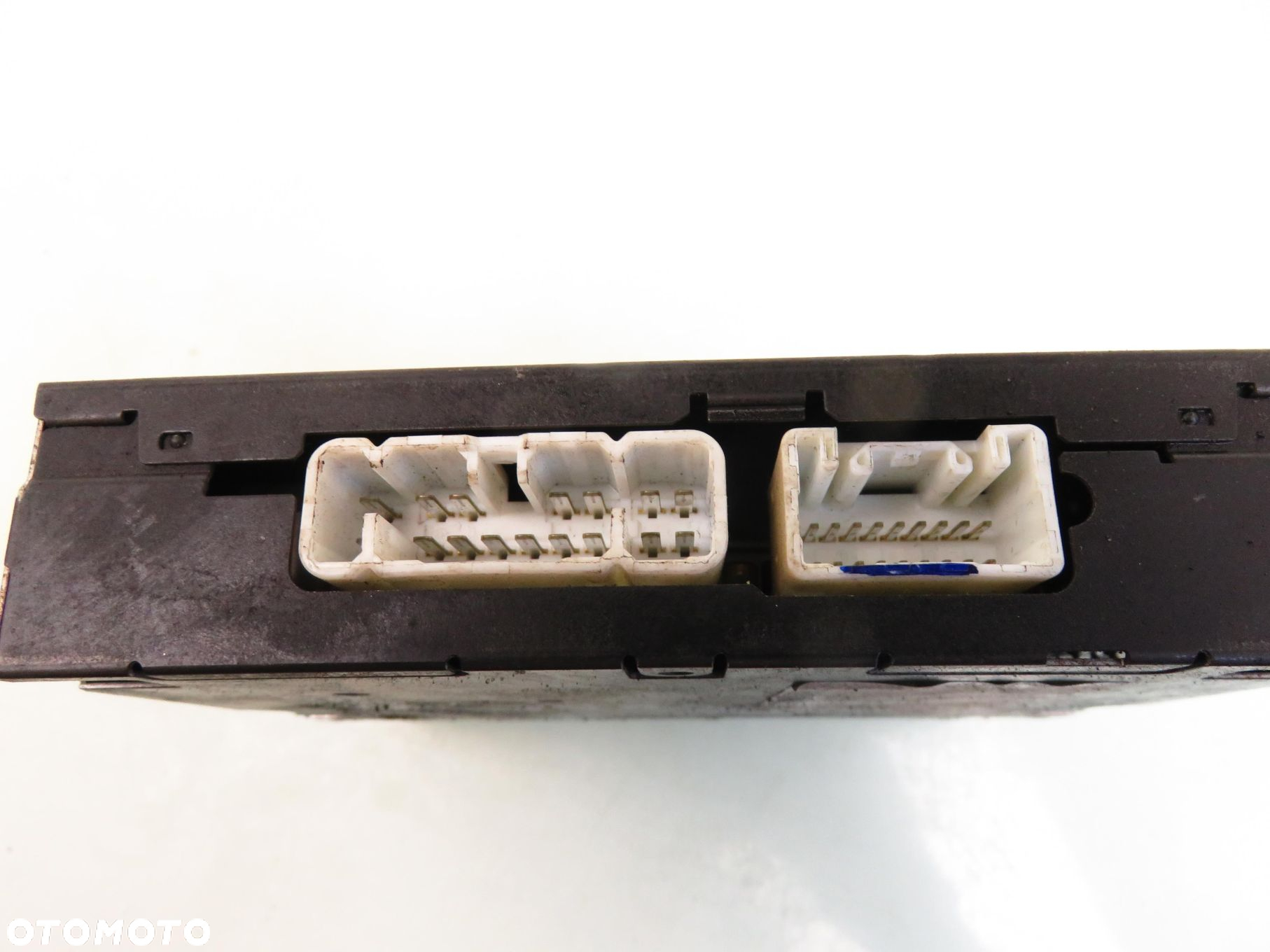 WZMACNIACZ LEXUS IS I  8628053030 - 3