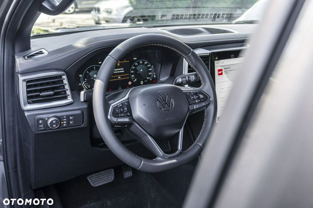 Volkswagen Amarok - 12