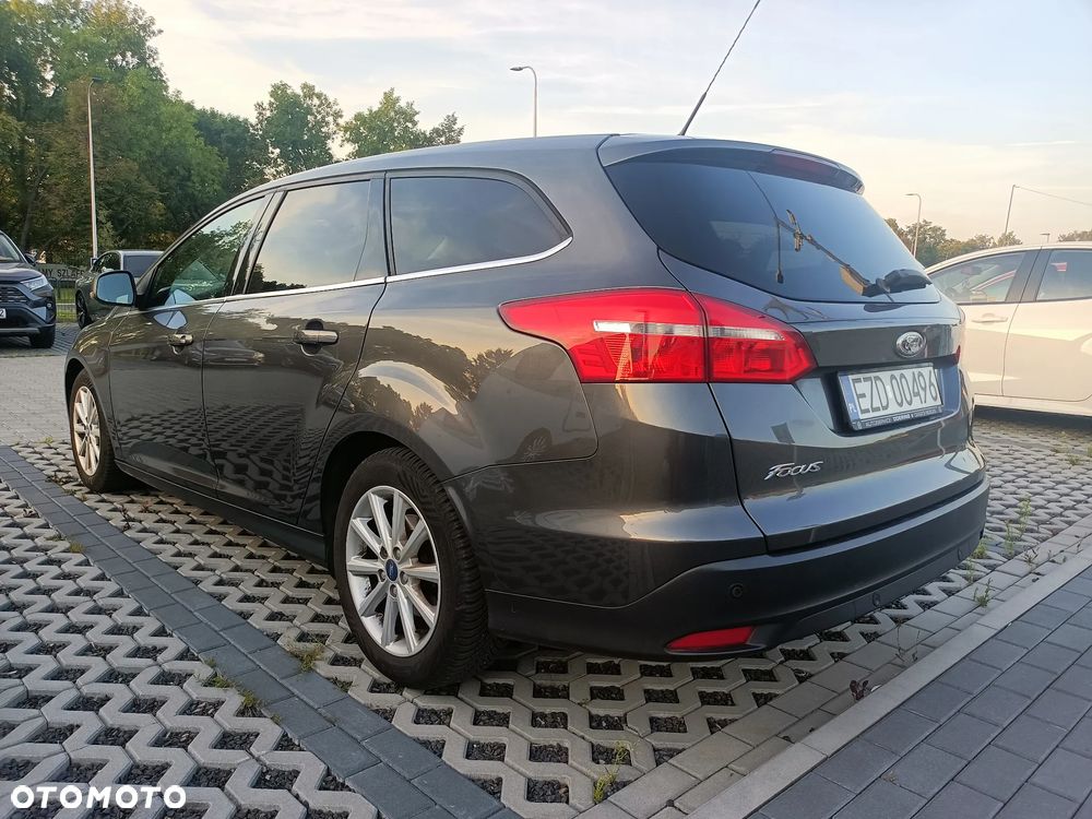 Ford Focus Turnier 1.5 EcoBlue Start-Stopp-System TITANIUM - 5