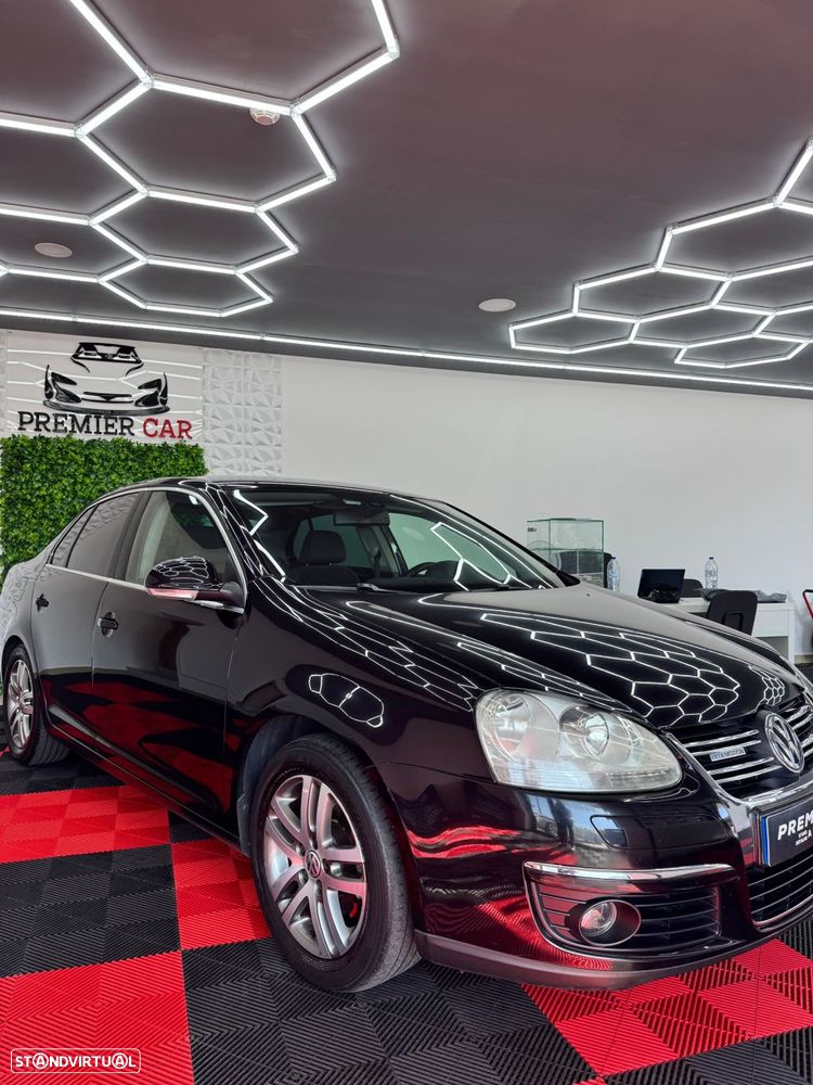 VW Jetta 1.9 TDi BlueM. Confortline - 3