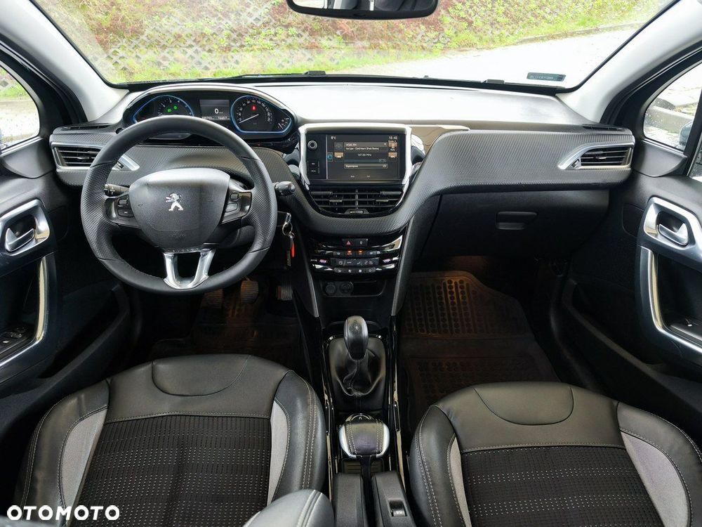 Peugeot 2008 1.6 VTi Allure - 18
