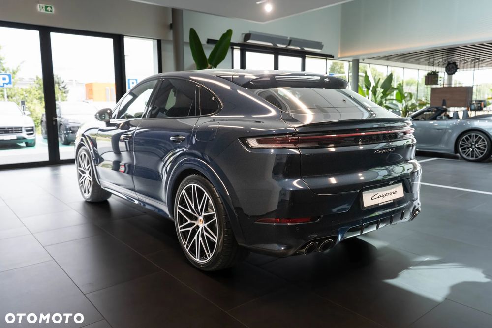 Porsche Cayenne S E-Hybrid PHEV Black Edition - 4