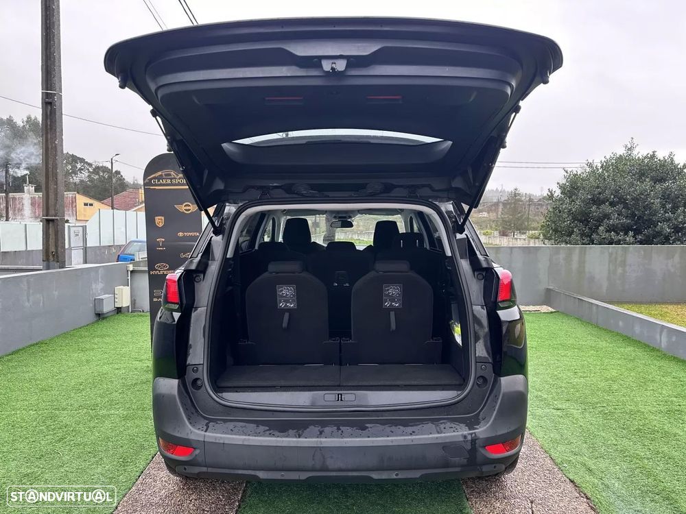 Peugeot 5008 1.2 PureTech Allure Pack - 26