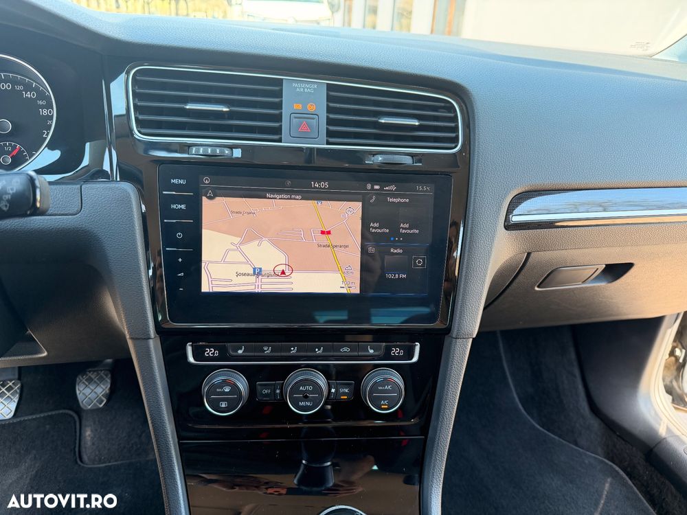 Volkswagen Golf - 21