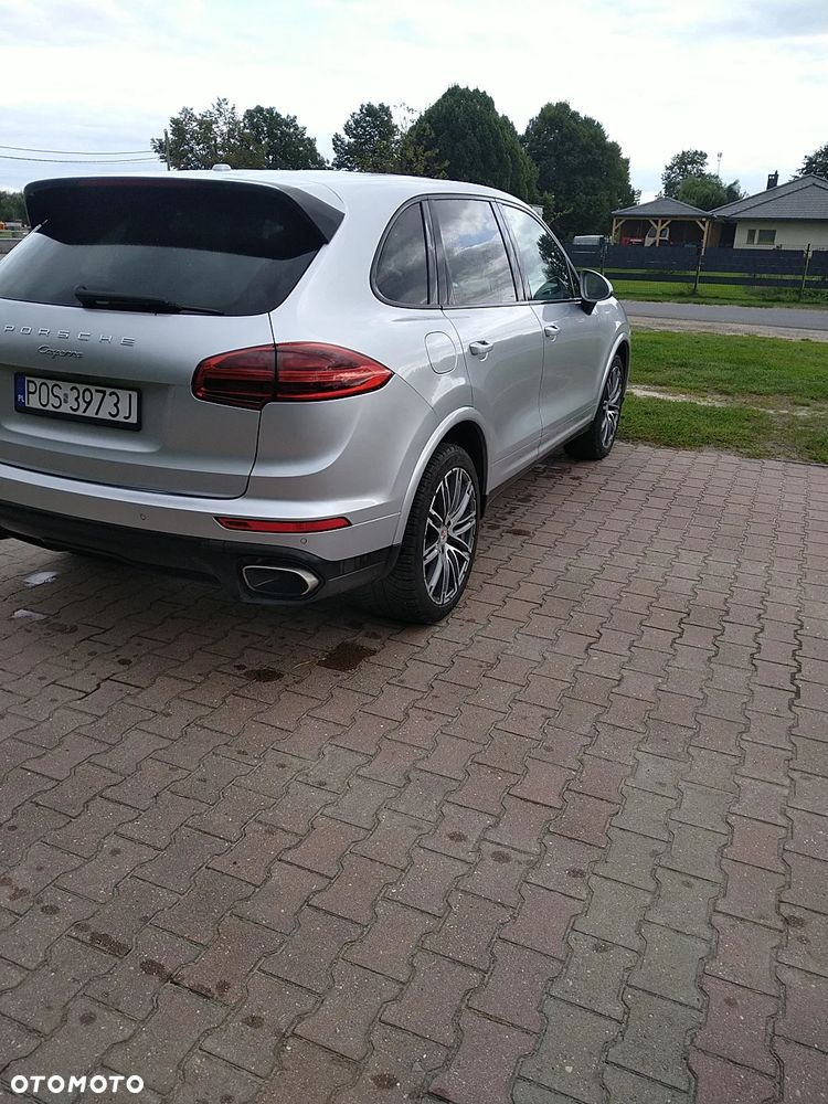 Porsche Cayenne Platinum Edition - 8