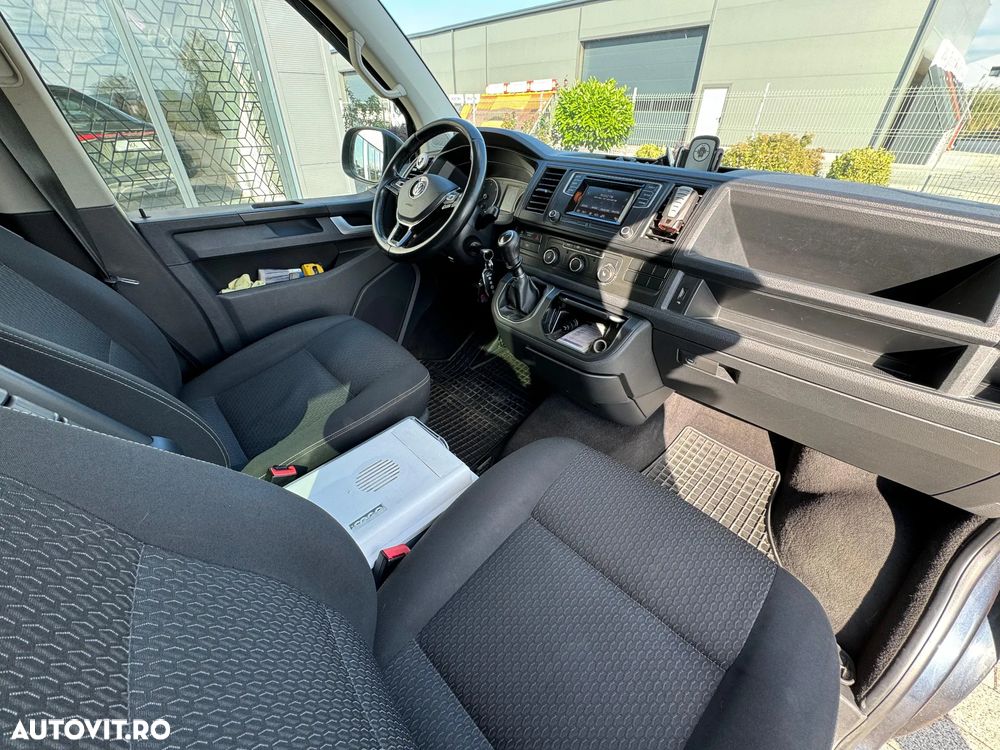 Volkswagen Multivan - 13