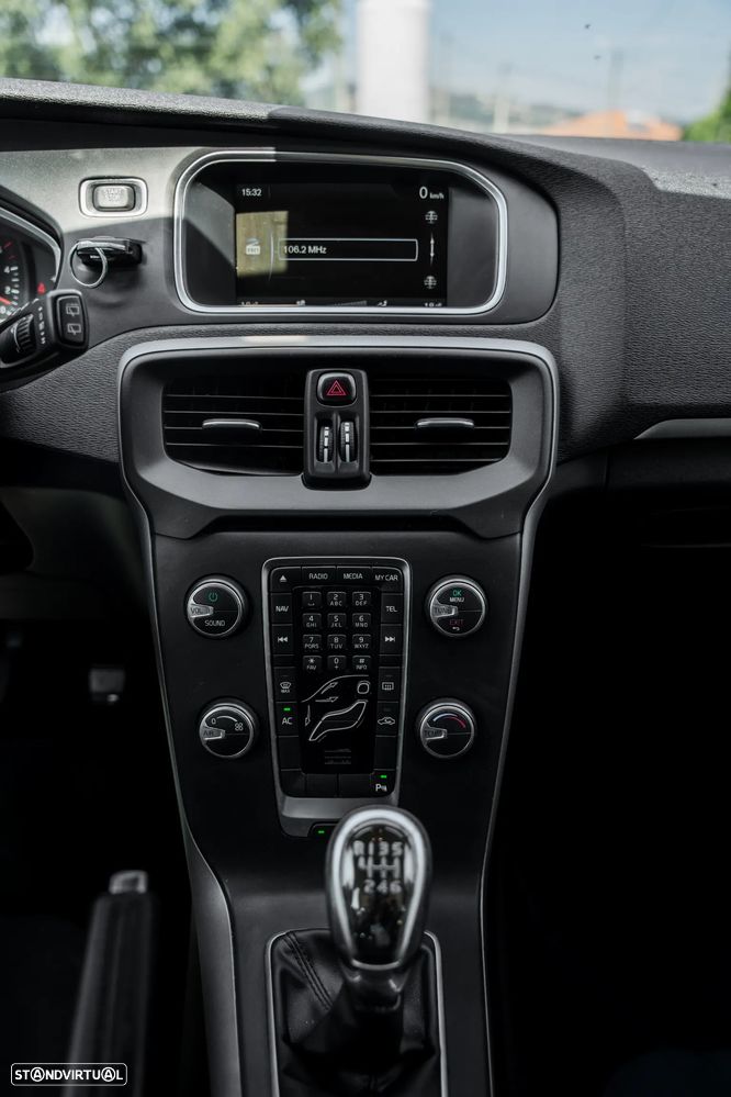 Volvo V40 1.6 D2 Kinetic - 21