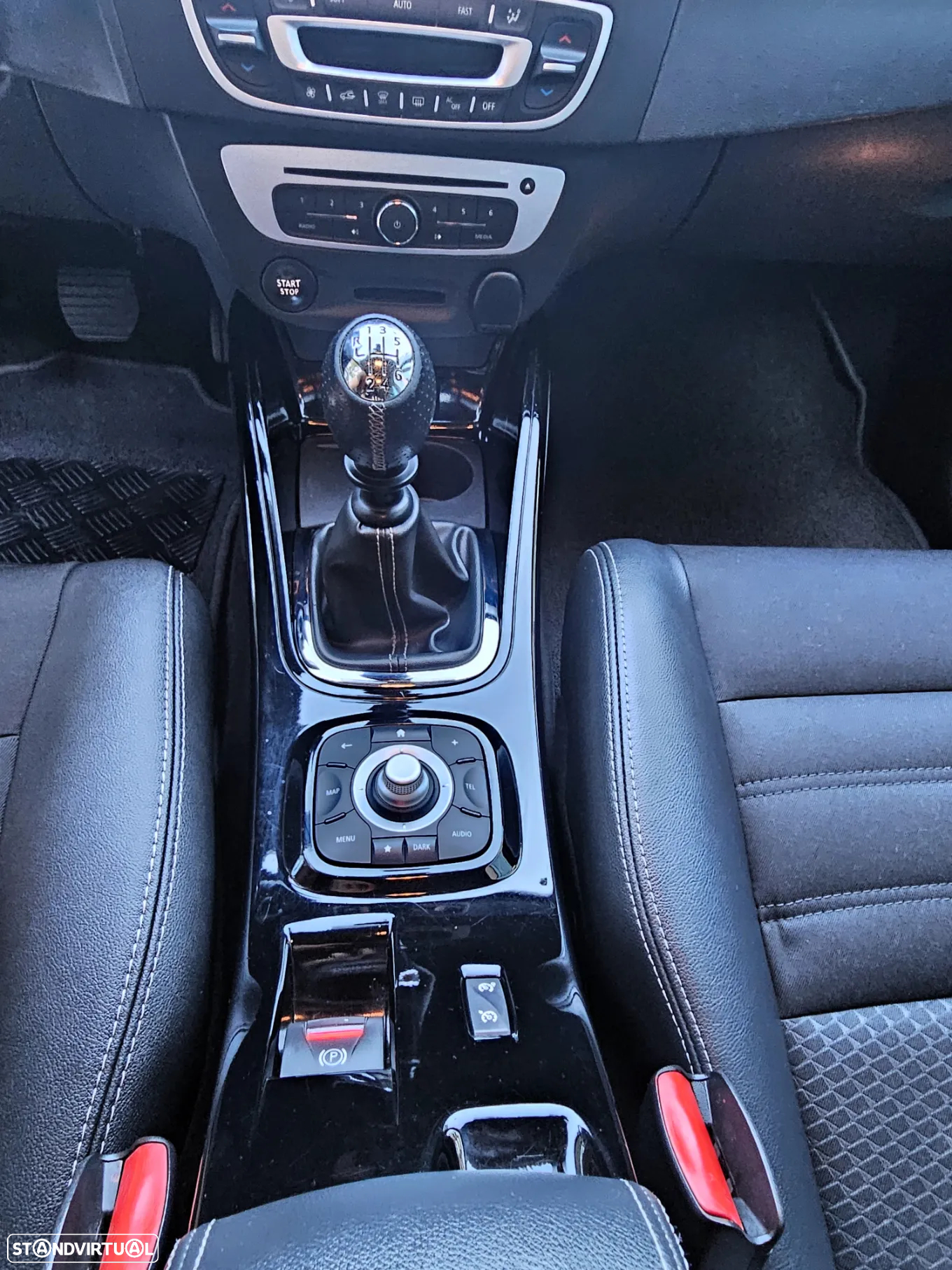 Renault Mégane 1.6 dCi Bose Edtion SS - 18