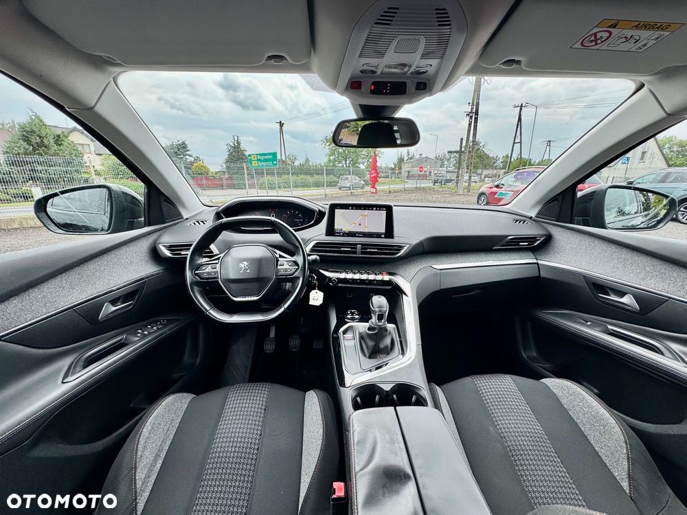 Peugeot 3008 1.2 PureTech Allure S&S - 11