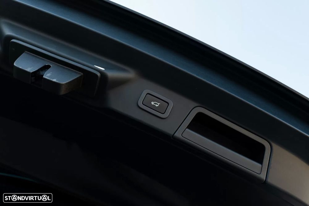 Land Rover Range Rover Velar 3.0 D300 AWD R-Dynamic - 25