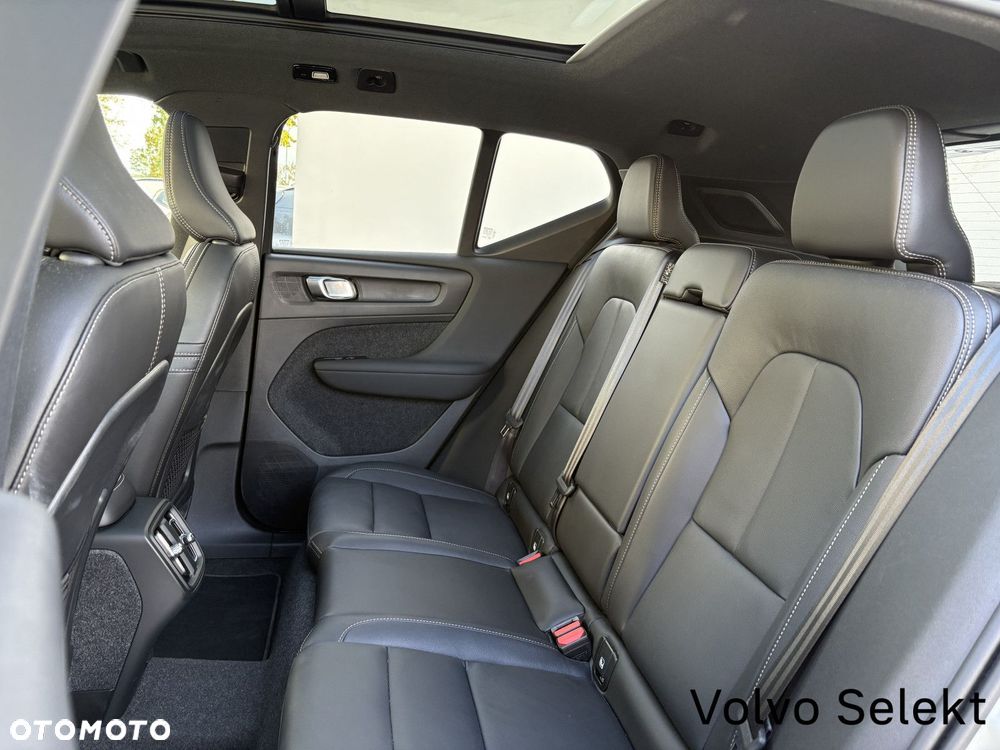 Volvo XC 40 - 23