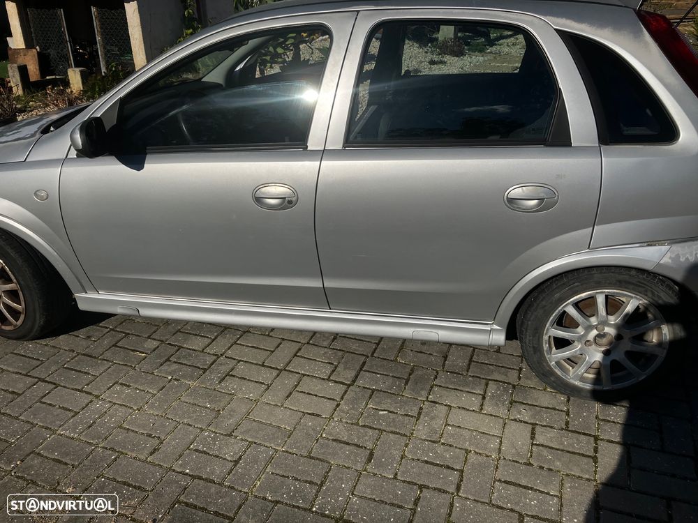 Opel Corsa 1.2 16V Confort - 5