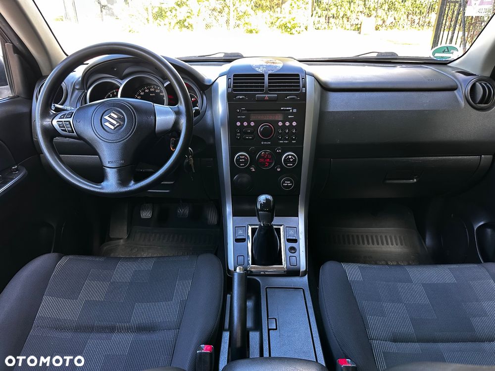 Suzuki Grand Vitara - 29
