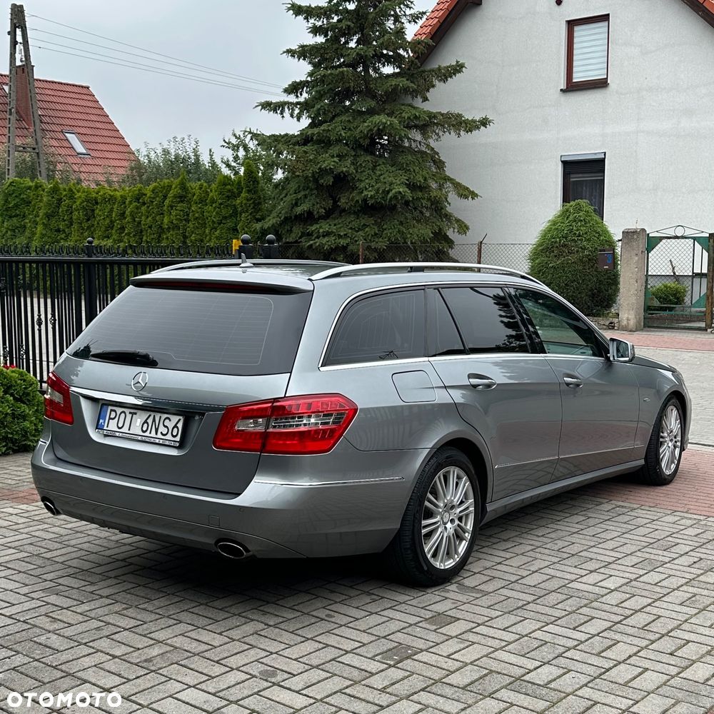 Mercedes-Benz Klasa E 350 CDI DPF BlueEFFICIENCY 7G-TRONIC Elegance - 3