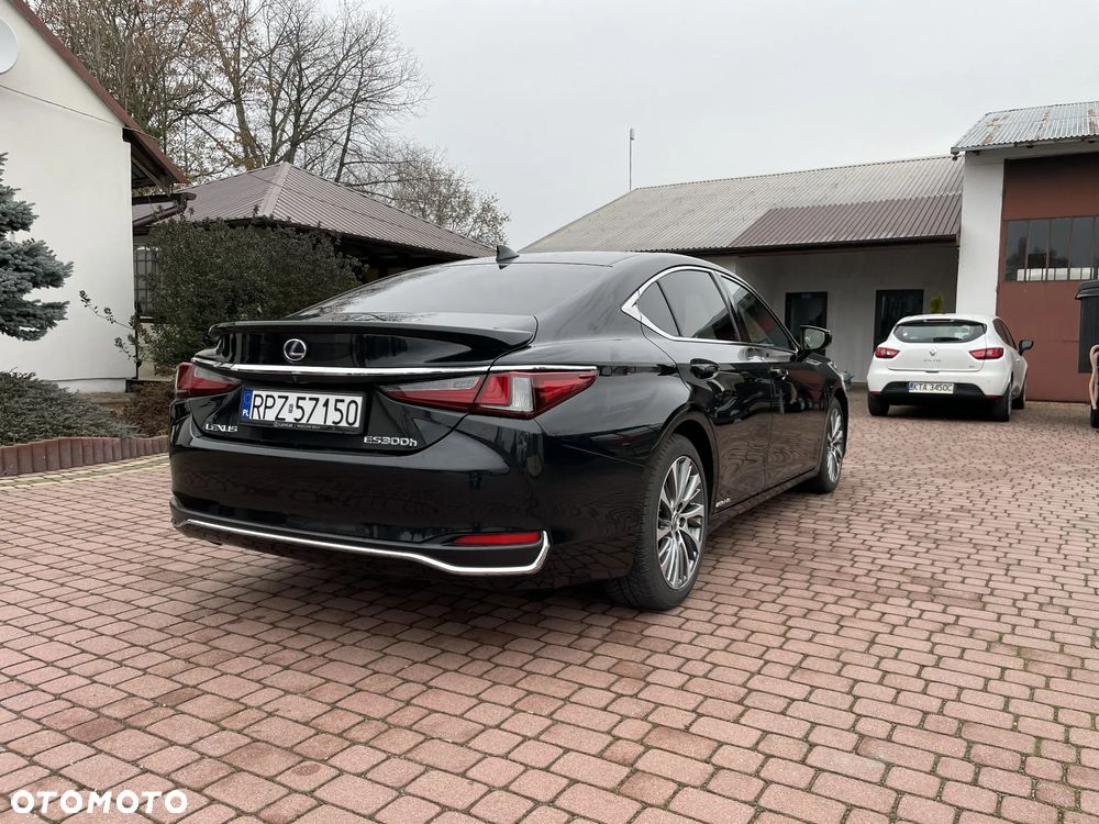Lexus ES 300h Elegance - 3