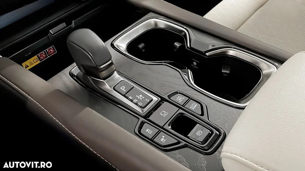 Lexus Seria RX 450h+ (Plug-in-Hybrid) Luxury Line - 16