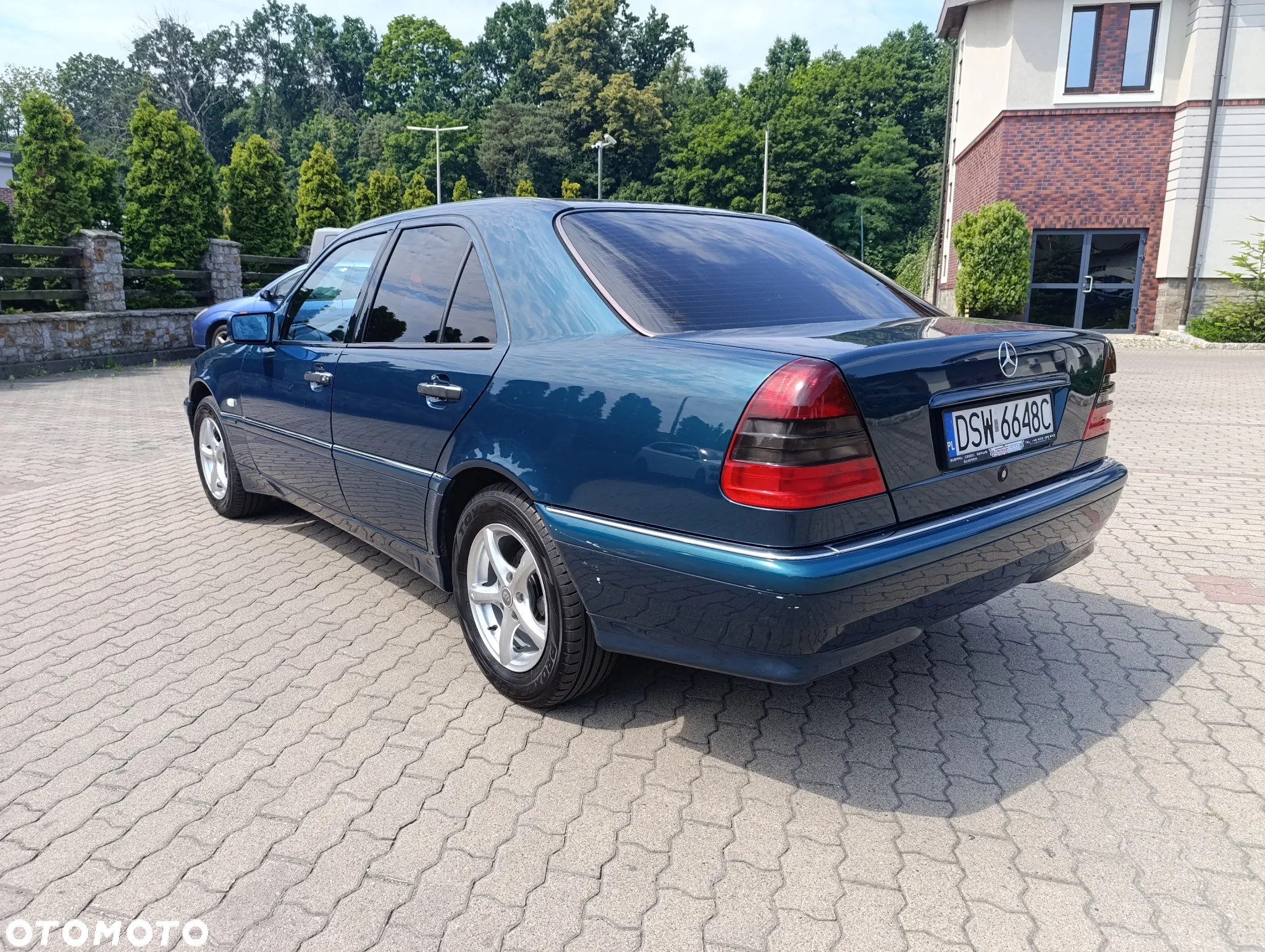Mercedes-Benz Klasa C 180 Elegance - 3