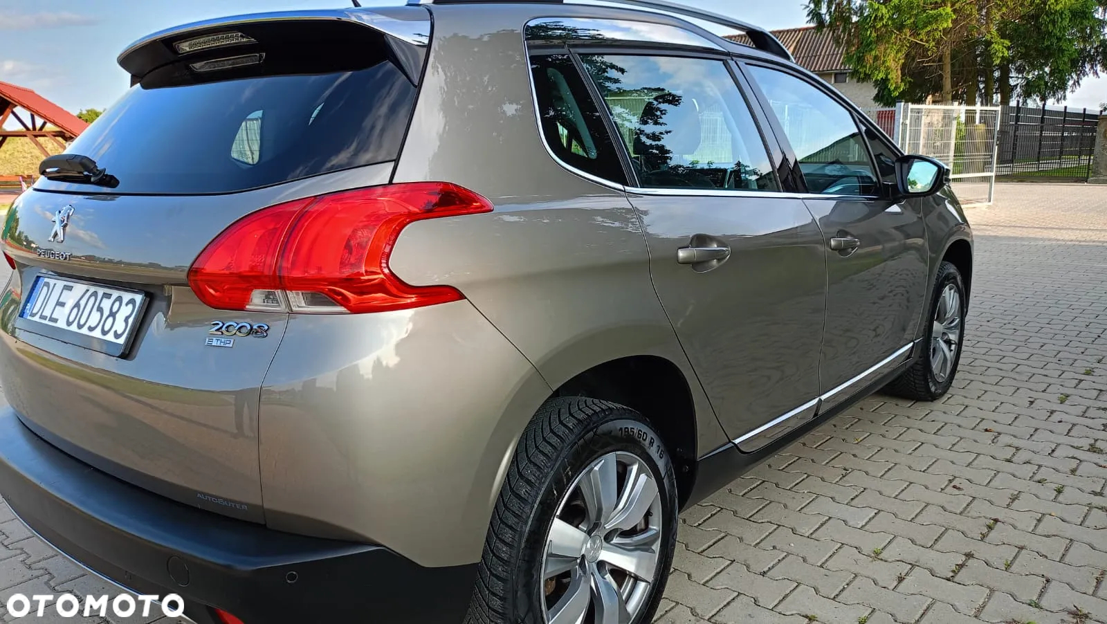 Peugeot 2008 - 6