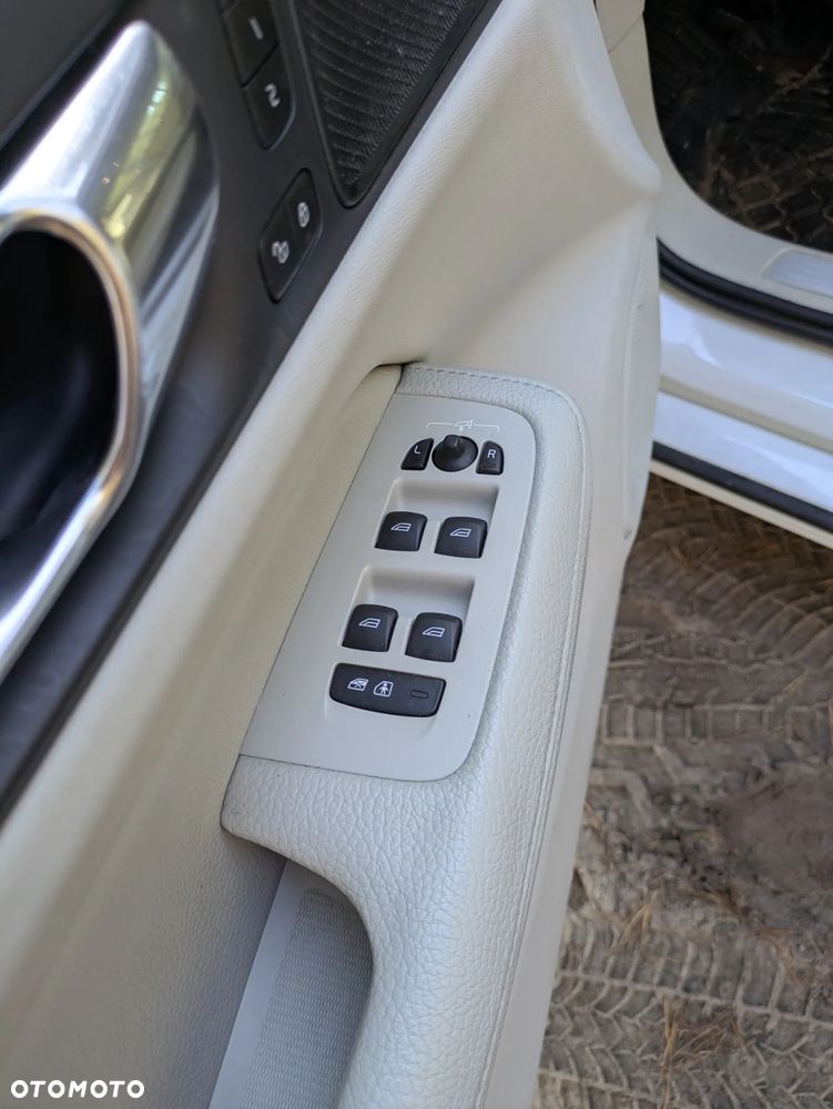 Volvo V60 T5 Geartronic Momentum Pro - 18