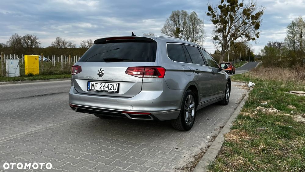 Volkswagen Passat Variant 1.5 TSI EVO Elegance DSG - 5