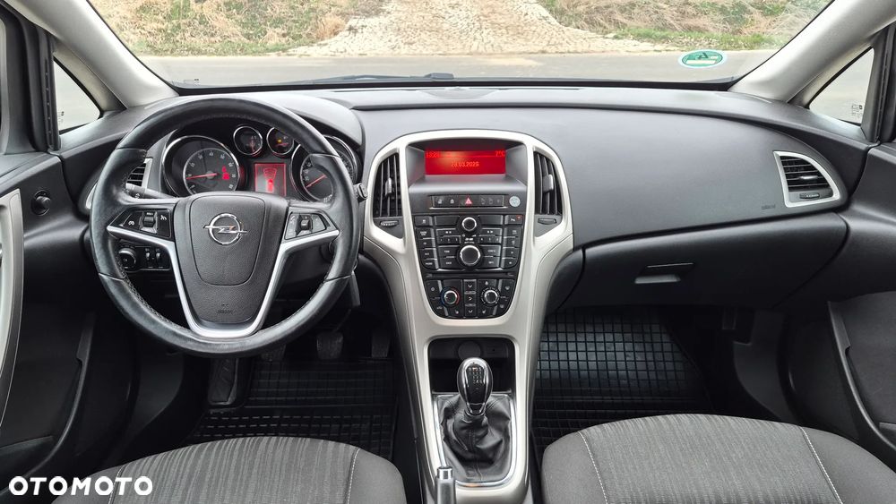 Opel Astra 1.4 Turbo - 9