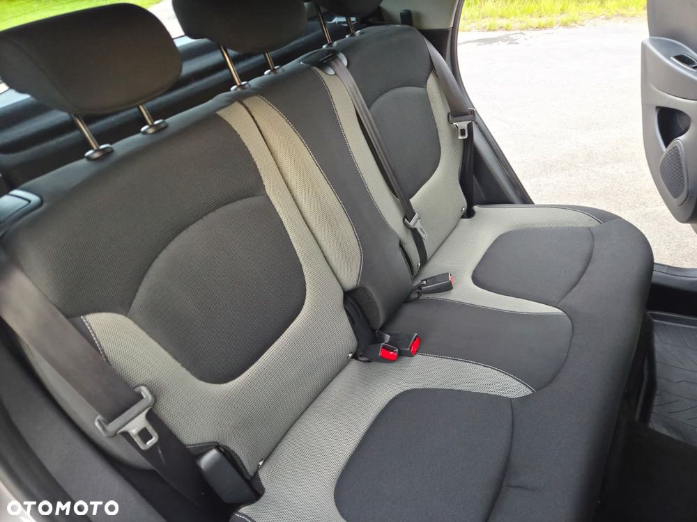 Renault Captur TCe 120 EDC Helly Hansen - 17