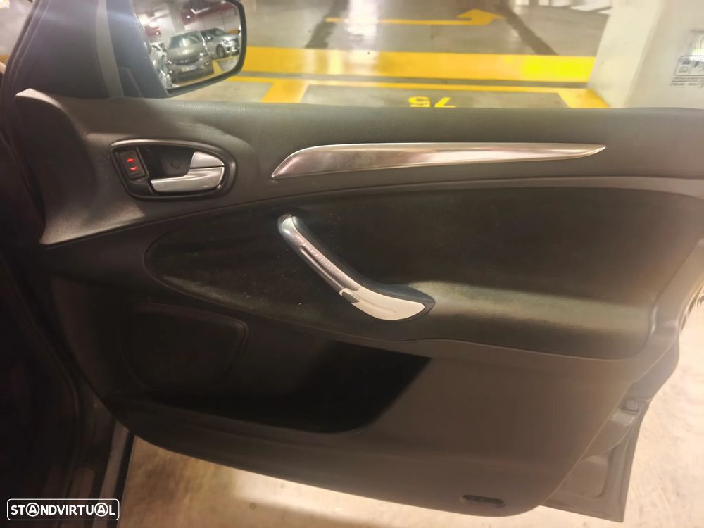 Ford S-Max 1.8 TDCi Titanium 7L - 13