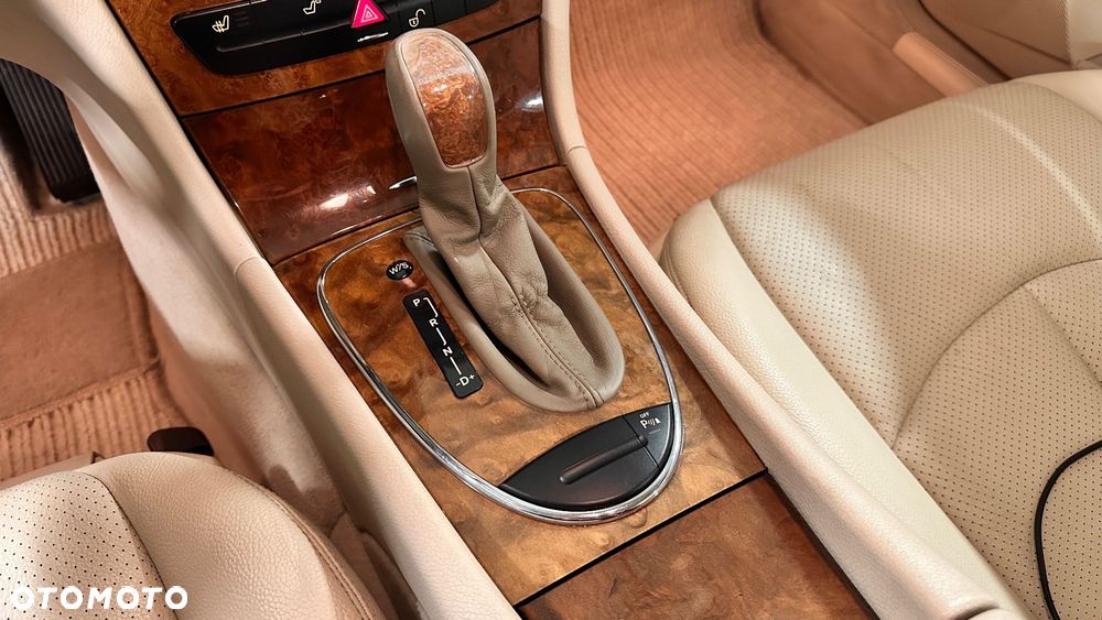 Mercedes-Benz Klasa E - 12