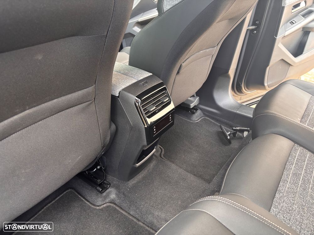 Peugeot 5008 - 6