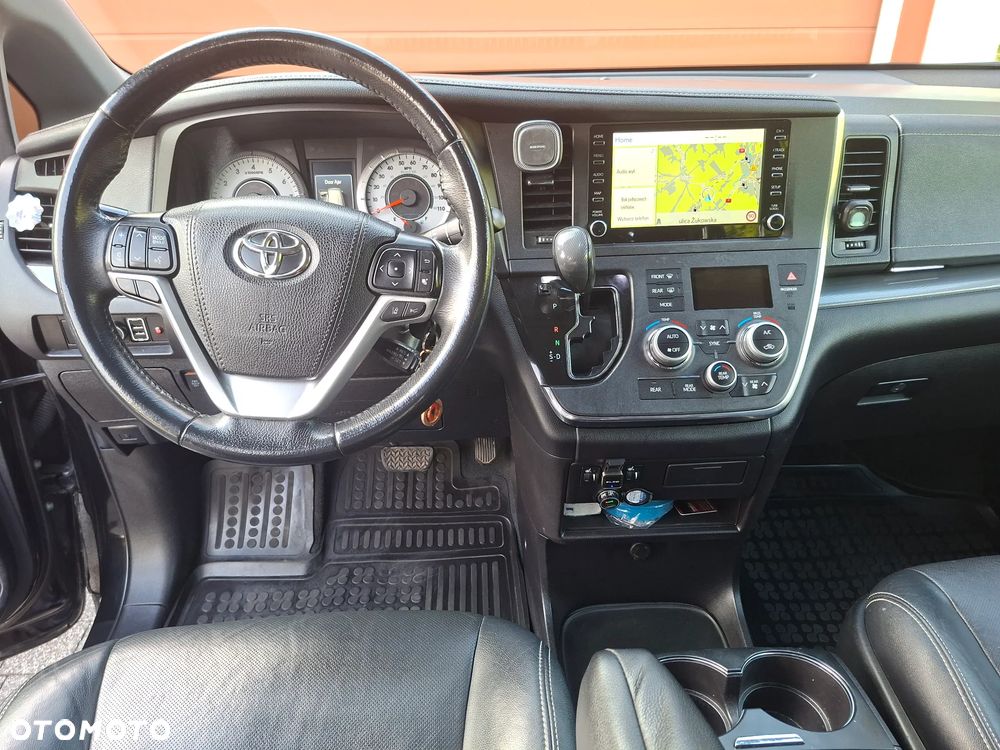 Toyota Sienna 3.5 V6 - 13