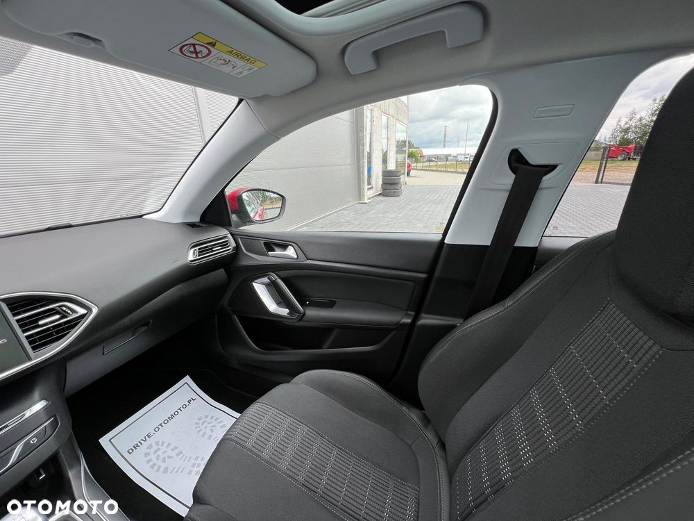 Peugeot 308 SW PureTech 130 GPF Stop & Start Allure Pack - 17