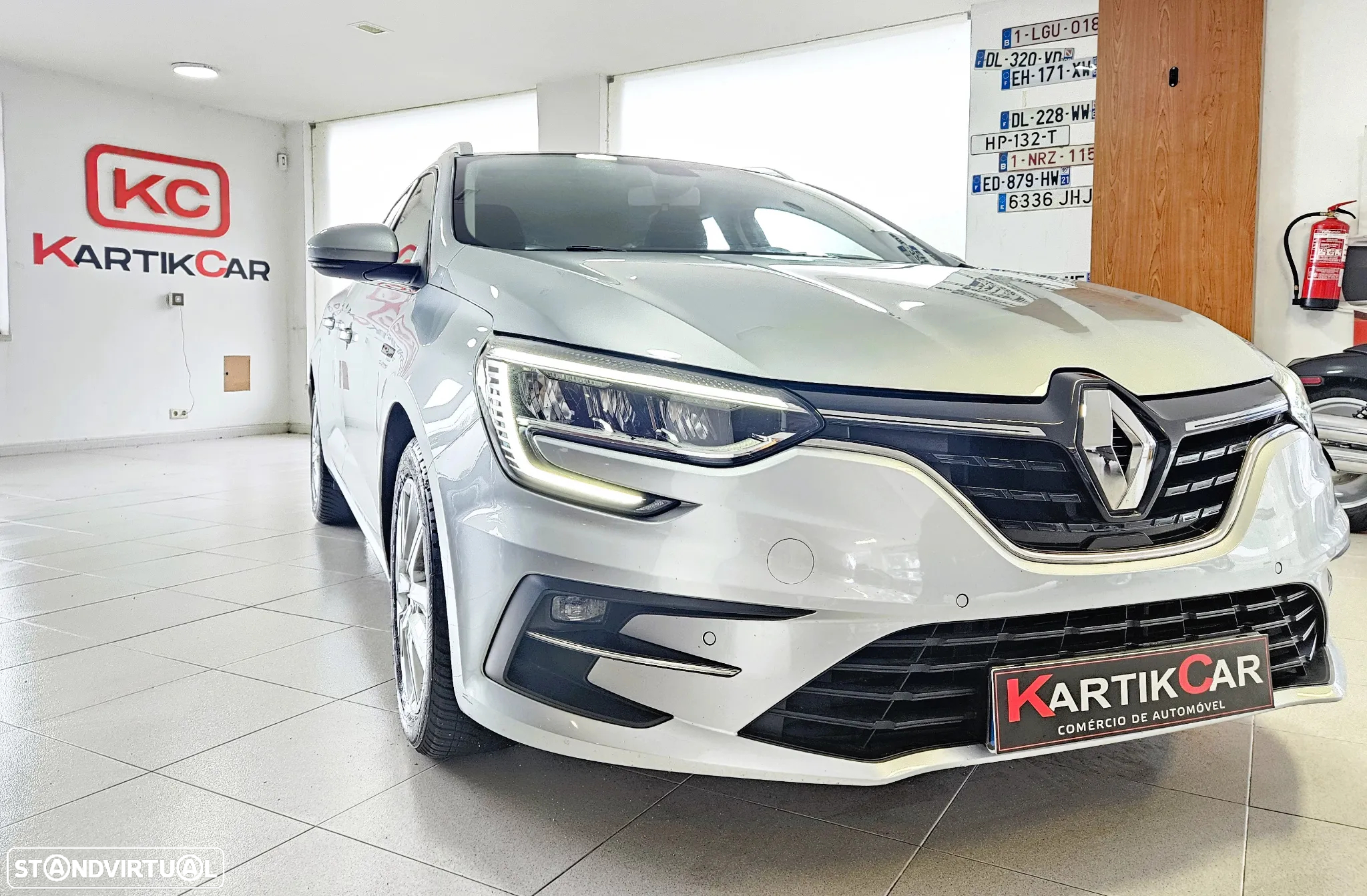 Renault Mégane Sport Tourer TCe 115 GPF ZEN - 10