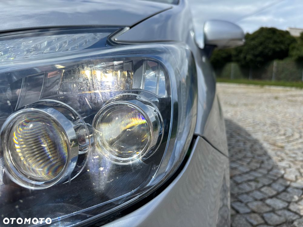Toyota Prius - 5