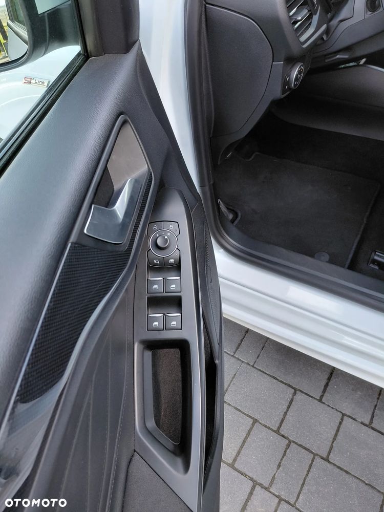 Ford Focus 1.0 EcoBoost Start-Stopp-System ST-LINE STYLE - 14