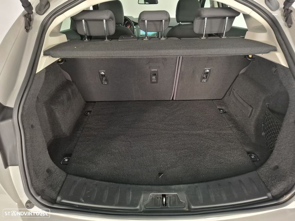 Jaguar E-Pace 2.0 P300 Sport AWD Aut. - 24