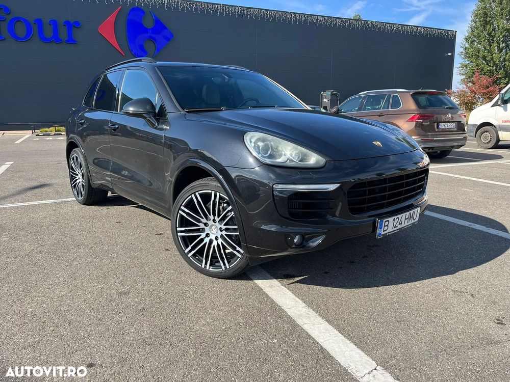 Porsche Cayenne - 1