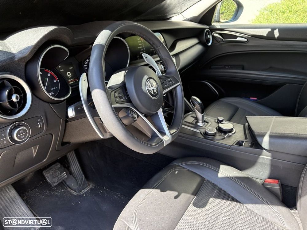 Alfa Romeo Stelvio 2.2 16V AT8 Executive - 12