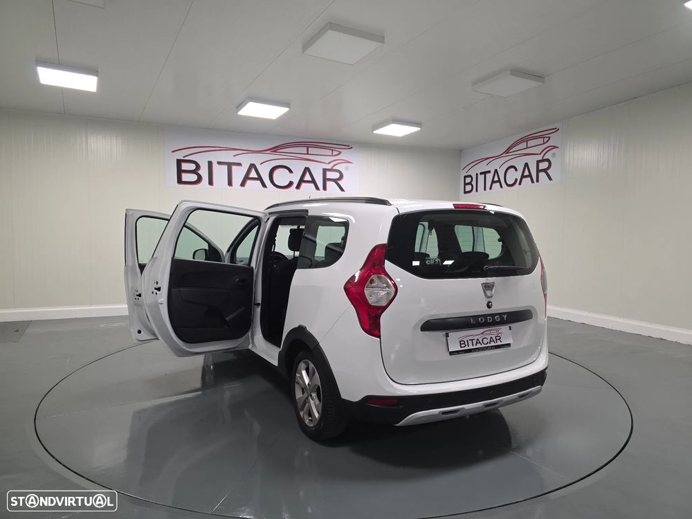 Dacia Lodgy TCe 115 Stepway - 21
