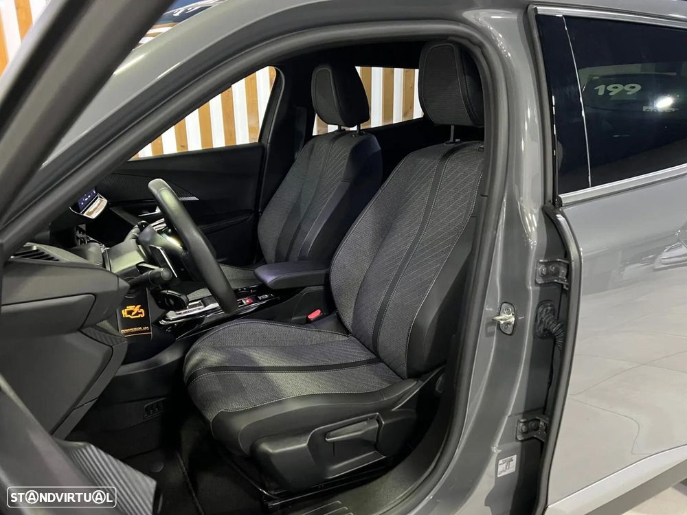 Peugeot e-2008 54 kWh Allure - 13