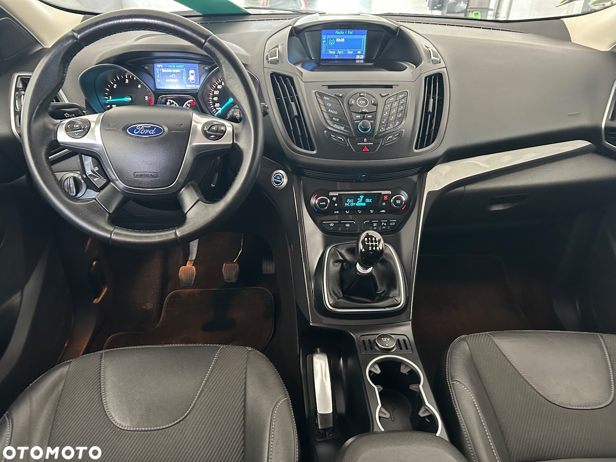 Ford Kuga 2.0 TDCi 4WD Titanium Plus - 22