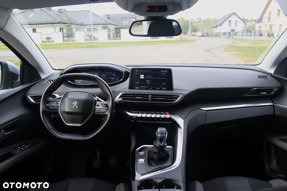 Peugeot 5008 HDI 115 Active - 13