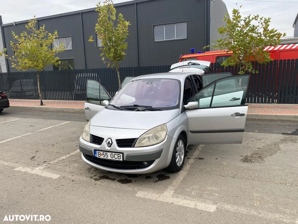 Renault Scenic - 25