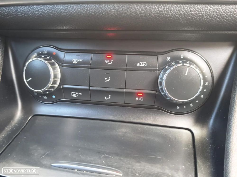 Mercedes-Benz CLA 200 - 37
